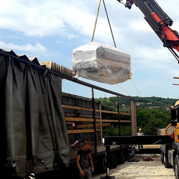 Inox tankovi na transportu
